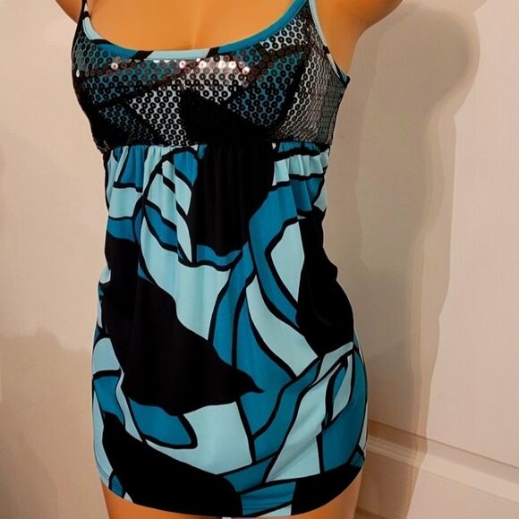 BRAND NEW LOVE ROCKS WOMEN"S MULTICOLOR TOP - Picture 1 of 15